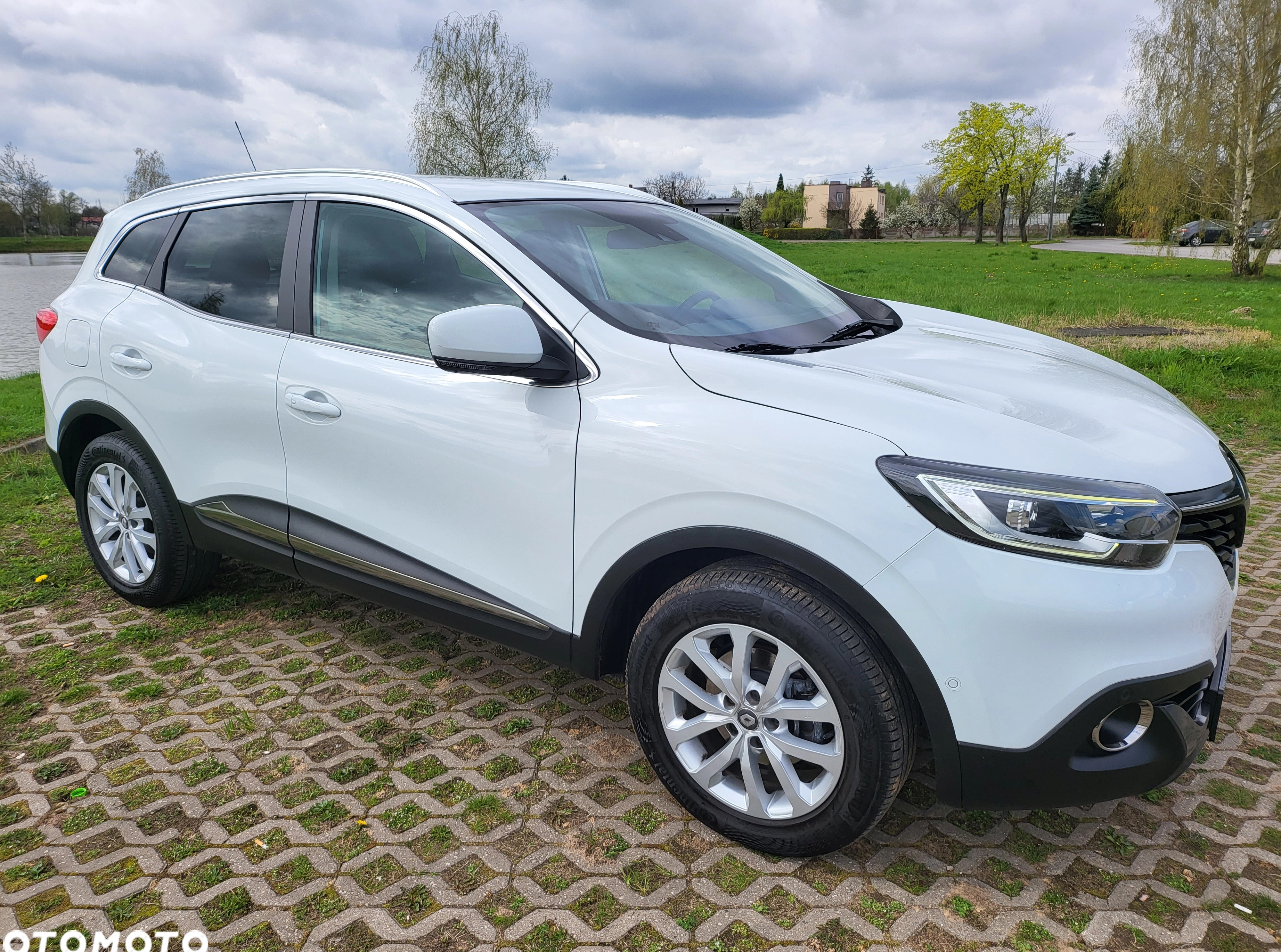 Renault Kadjar cena 48909 przebieg: 198000, rok produkcji 2016 z Sieradz małe 781